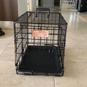Small 18-inch dog crate